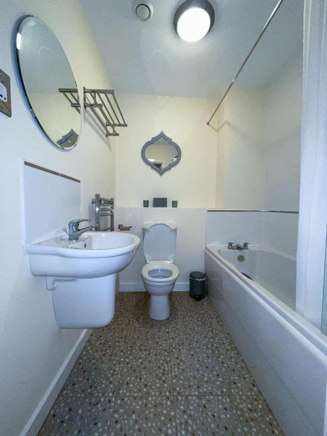 Ferienwohnung Station Side Penthouse Wolverhampton Exterior foto