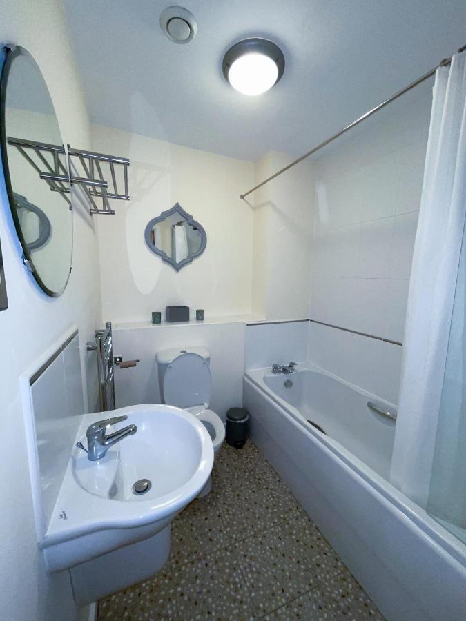 Ferienwohnung Station Side Penthouse Wolverhampton Exterior foto